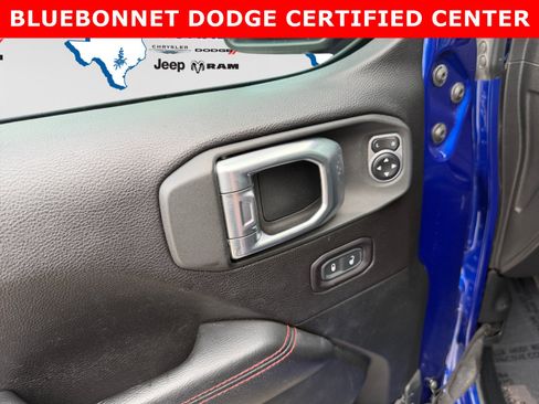 Used 2020 Jeep Wrangler Unlimited Rubicon w/ Cold Weather Group AWD/4WD image 10