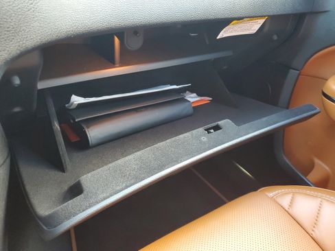 Used 2016 Dodge Charger SRT Hellcat w/ Harman/Kardon Audio Group image 30