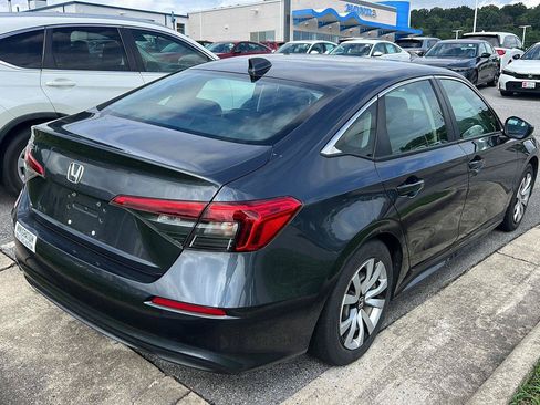 Certified 2022 Honda Civic LX image 4