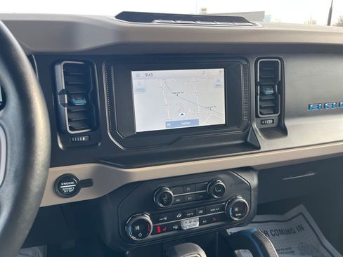 Used 2023 Ford Bronco Wildtrak image 18