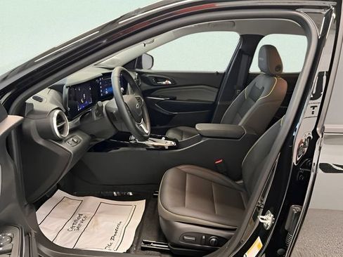 Certified 2026 Chevrolet Trax ACTIV w/ Driver Confidence Package FWD image 18