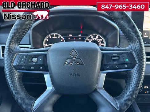 Used 2024 Mitsubishi Outlander SE Black Edition image 22