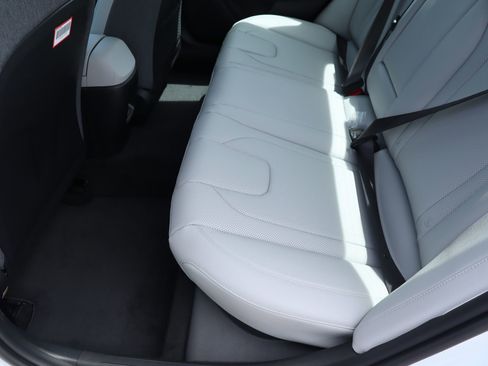 New 2026 Hyundai Elantra Limited FWD image 13