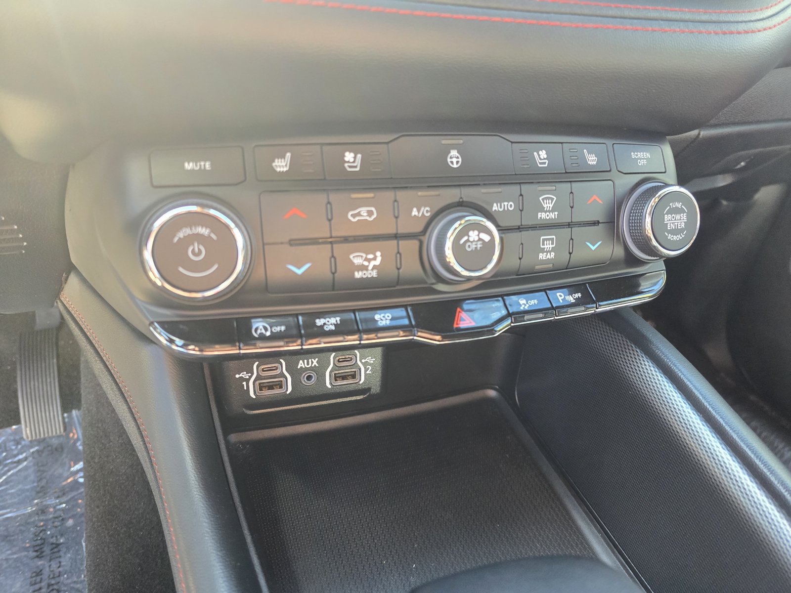 Used 2024 Dodge Durango GT AWD/4WD image 21
