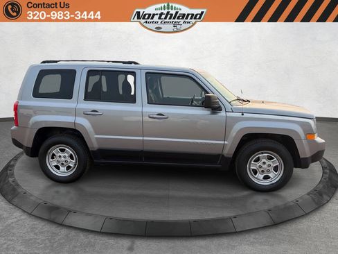 Used 2015 Jeep Patriot Sport w/ Power Value Group FWD image 4