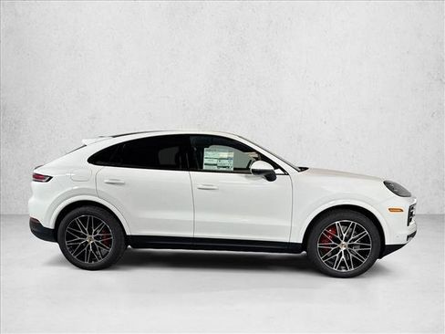 Used 2026 Porsche Cayenne S AWD/4WD image 8