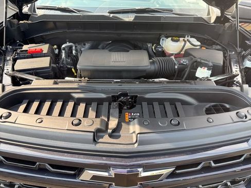 Used 2023 Chevrolet Silverado 1500 RST AWD/4WD image 27