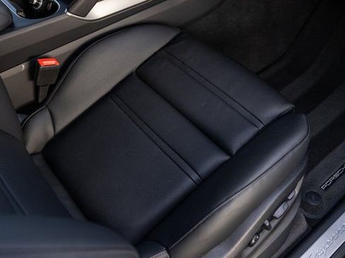 Certified 2026 Porsche Cayenne S image 32