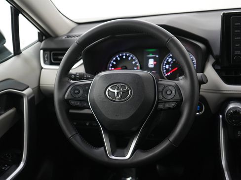 Used 2019 Toyota RAV4 XLE w/ Convenience Package image 14