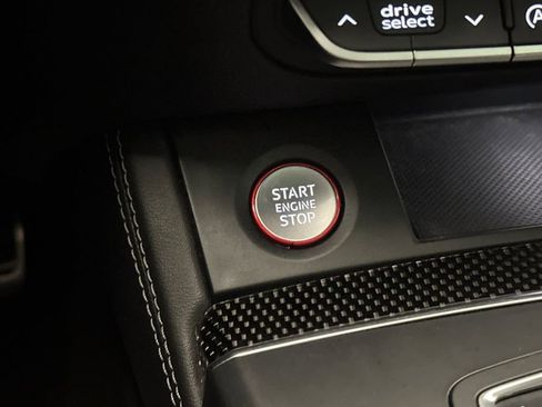 Used 2018 Audi SQ5 Premium Plus w/ Navigation Package image 23