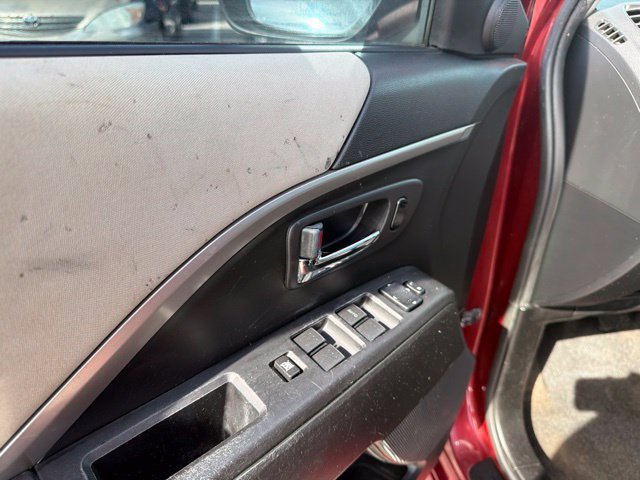Used 2012 MAZDA MAZDA5 Touring FWD image 8