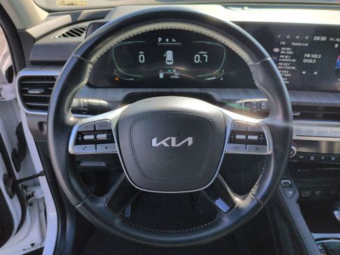 Used 2023 Kia Telluride EX FWD image 17