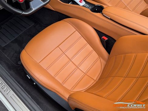 Used 2017 Ferrari California T RWD image 23