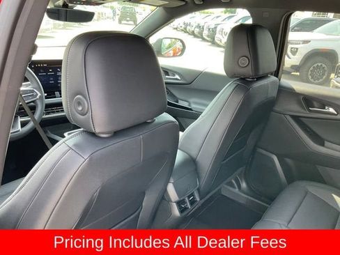 New 2026 Chevrolet Equinox LT w/ Convenience Package II AWD/4WD image 16