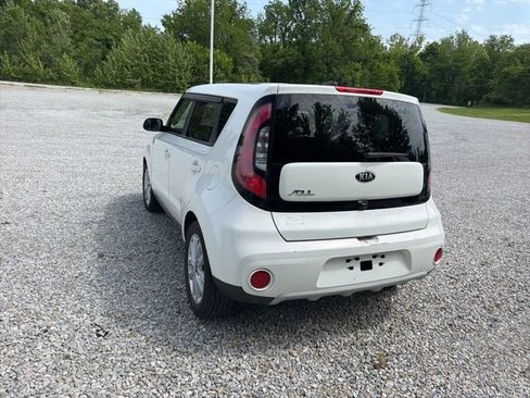 Used 2019 Kia Soul + FWD image 6