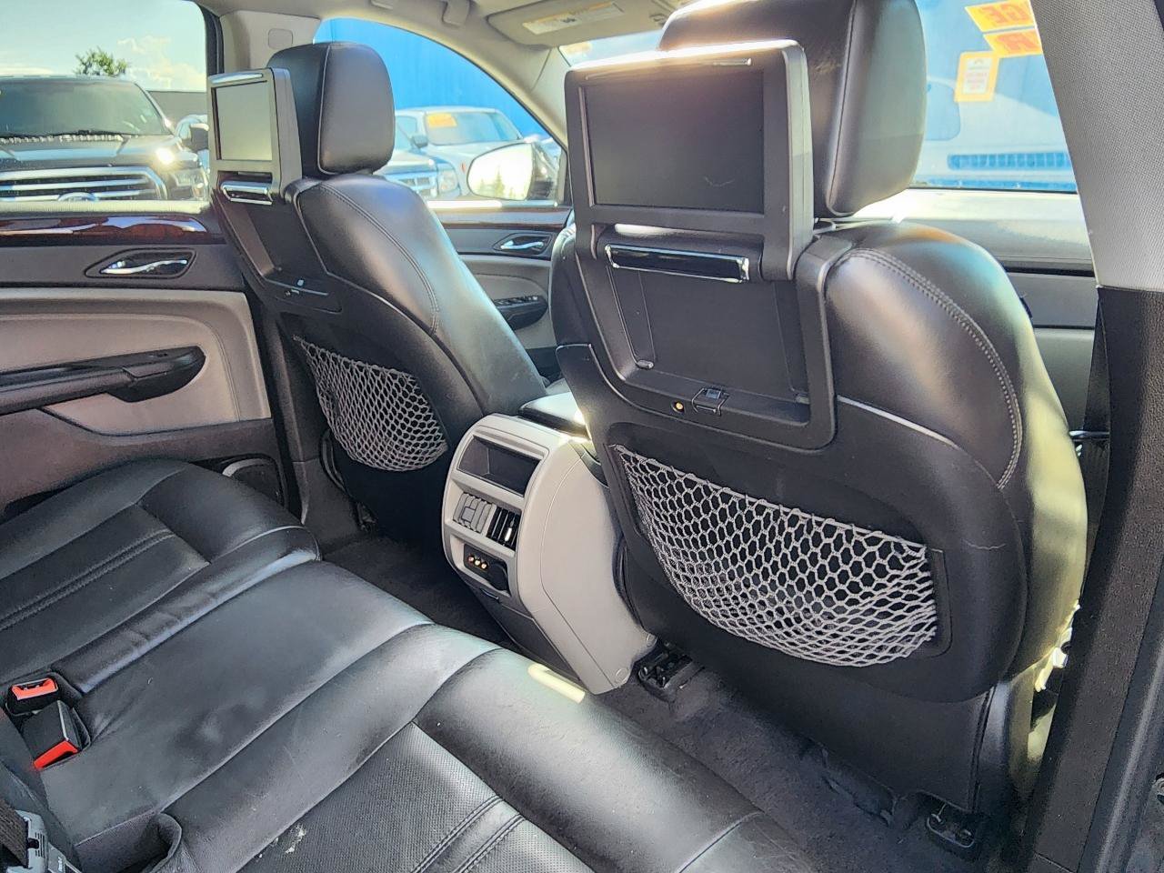 Used 2010 Cadillac SRX Luxury FWD image 25