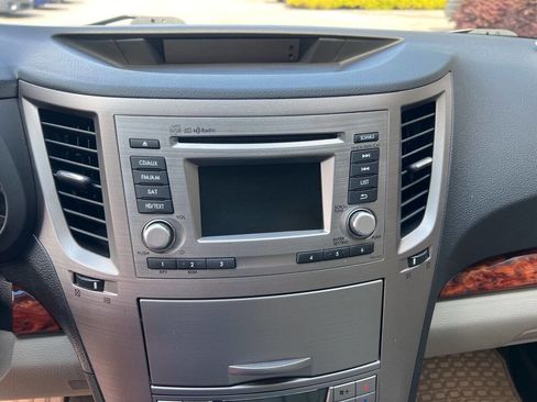 Used 2012 Subaru Outback 3.6R Limited w/ Moonroof Pkg image 21