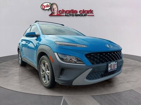 Used 2022 Hyundai Kona SEL w/ Convenience Package AWD/4WD image 4