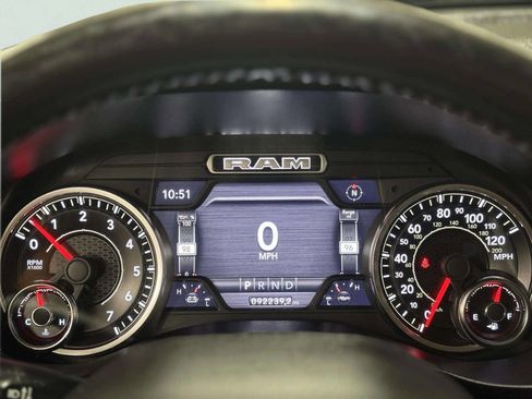 Used 2019 RAM 1500 Laramie image 42