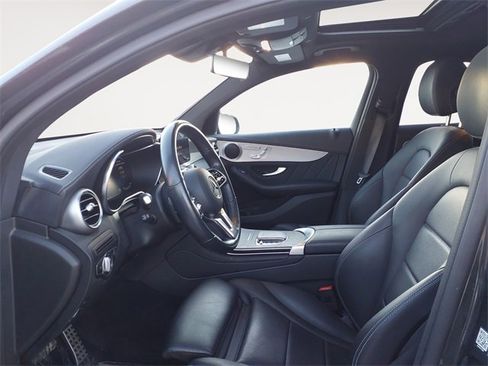 Used 2023 Mercedes-Benz GLC 300 4MATIC Coupe image 9