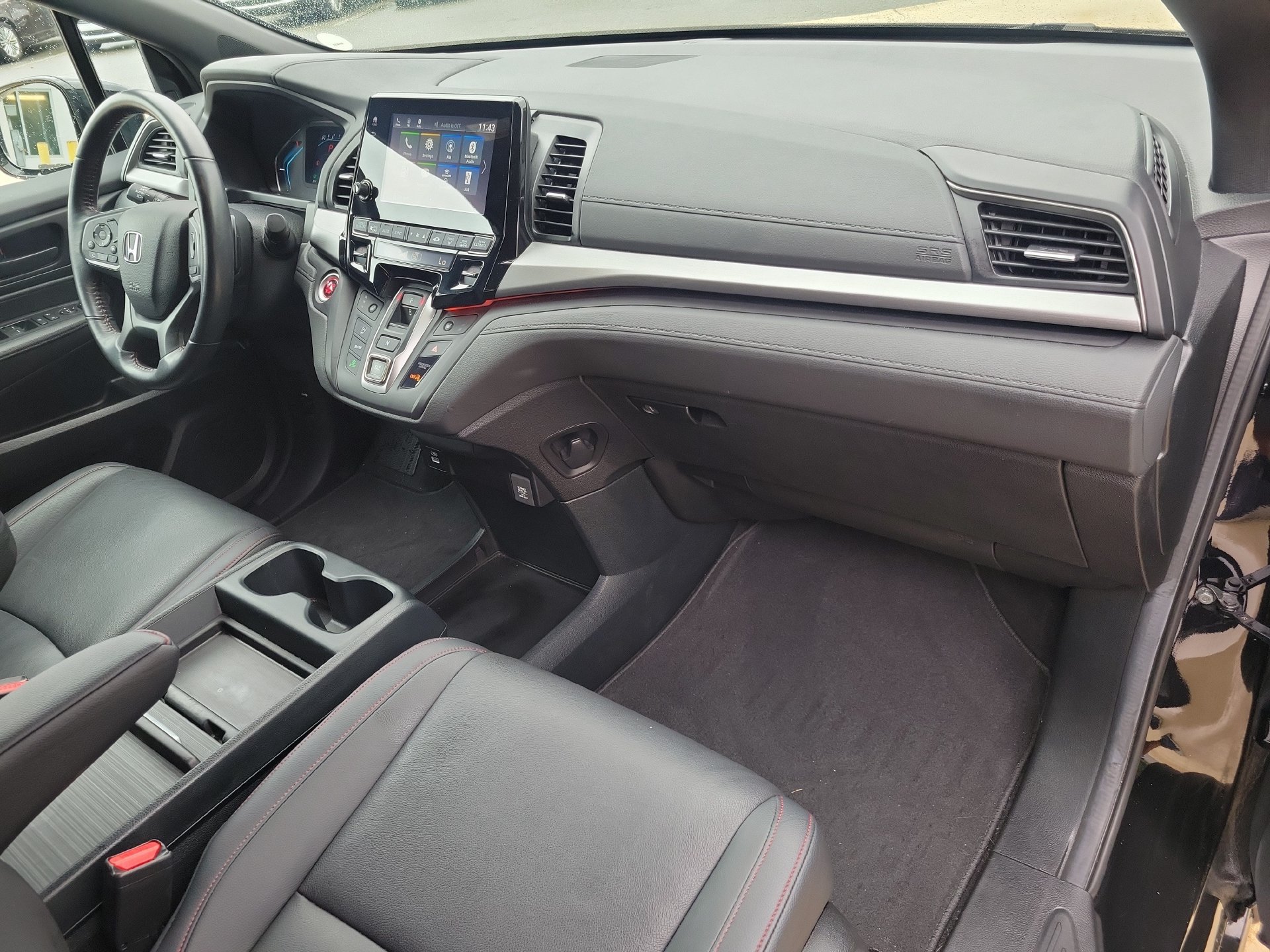 Used 2024 Honda Odyssey Sport image 3