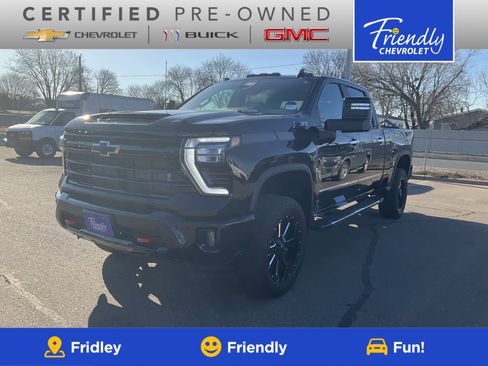 Used 2025 Chevrolet Silverado 3500 LT w/ Trail Boss Package image 1