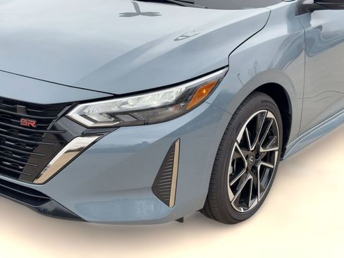 New 2025 Nissan Sentra SR w/ Trunk Package image 11