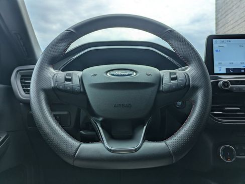 Used 2025 Ford Escape ST-Line AWD/4WD image 21