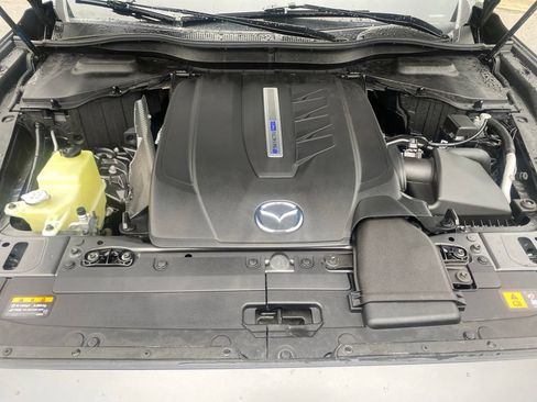 Used 2024 MAZDA CX-90 Plug-In Hybrid w/ Premium Plus AWD/4WD image 11