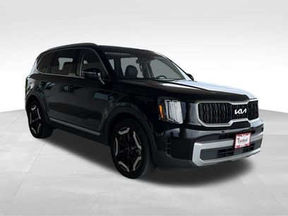 Used 2024 Kia Telluride EX w/ EX Captain's Chair Package
