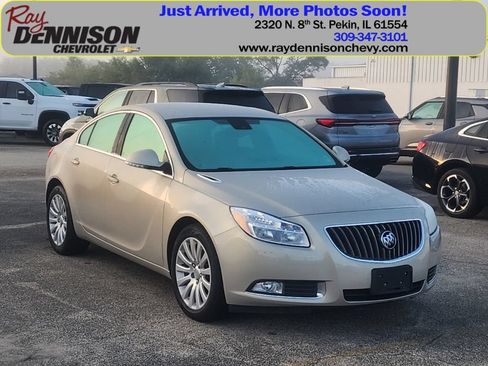 Used 2012 Buick Regal Leather FWD image 1