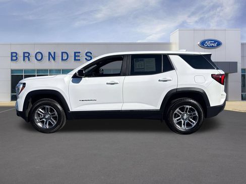 Used 2026 GMC Terrain Elevation FWD image 1
