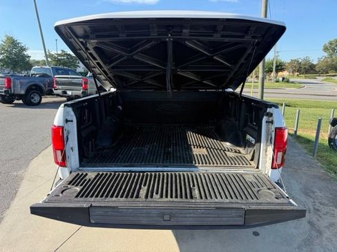 Used 2019 Ford F150 Lariat w/ Equipment Group 502A Luxury AWD/4WD image 10