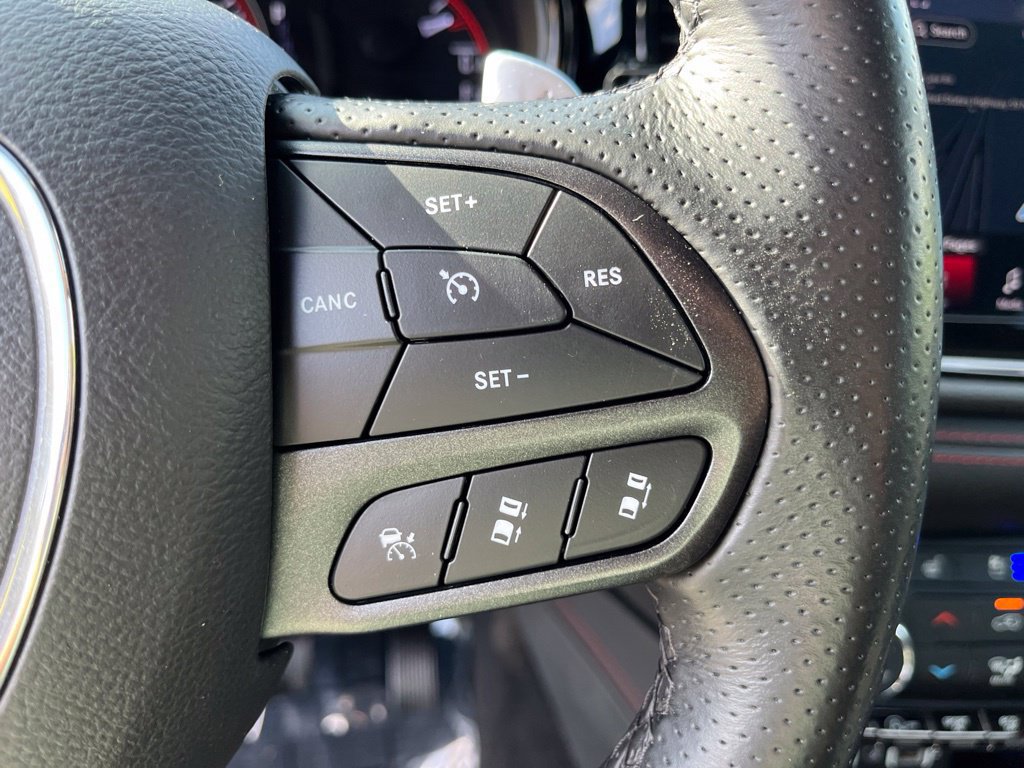 Used 2024 Dodge Durango GT RWD image 19