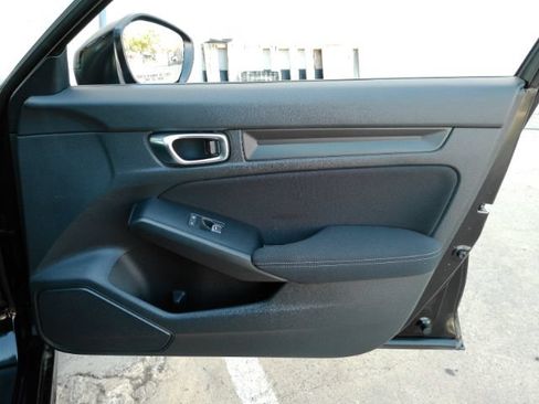 Used 2025 Honda Civic LX image 16