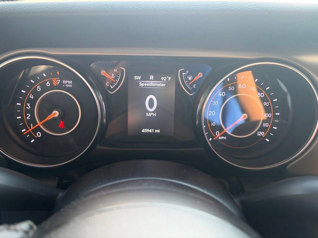 Used 2023 Jeep Gladiator Sport AWD/4WD image 8