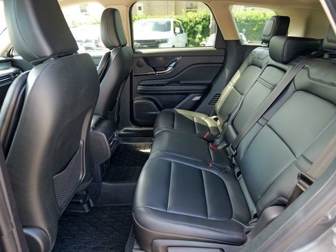 Used 2023 Lincoln Corsair AWD image 26
