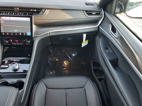 New 2025 Jeep Grand Cherokee L Limited image 20