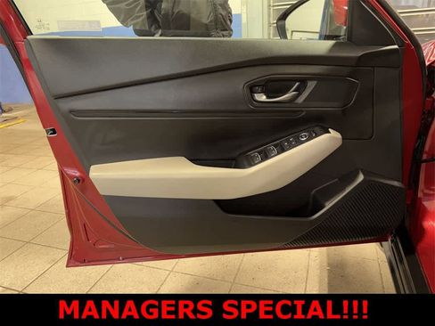 Used 2023 Honda Accord EX image 29