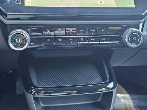New 2027 Chevrolet Bolt LT w/ Comfort Package FWD image 31
