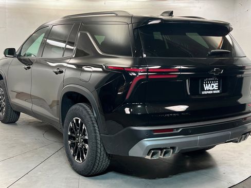New 2026 Chevrolet Traverse Z71 w/ Enhanced Driving Package AWD/4WD image 3