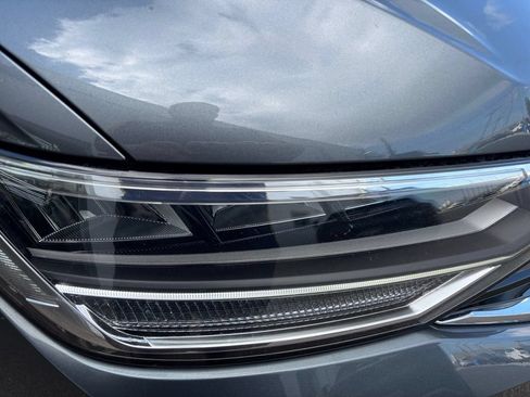 Used 2024 Volkswagen Tiguan SE R-Line AWD/4WD image 7