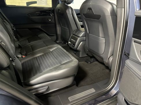 Used 2024 Lincoln Nautilus Reserve w/ Equipment Group 202A image 18