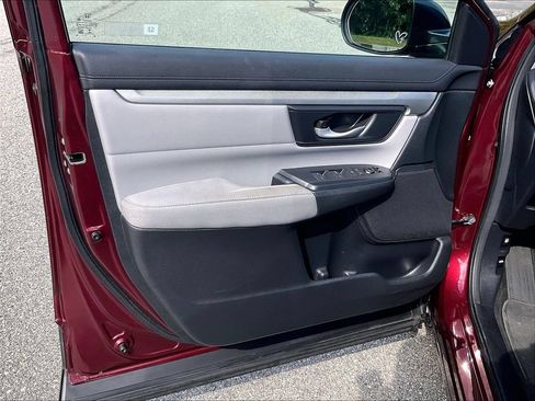 Certified 2017 Honda CR-V LX image 9