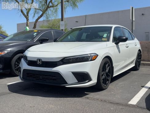 Used 2023 Honda Civic Sport image 2