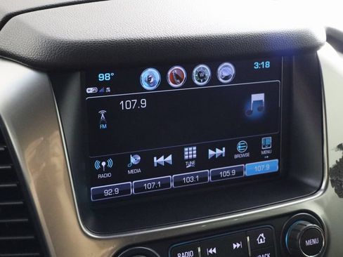 Used 2019 Chevrolet Tahoe 2WD w/ Enhanced Driver Alert Package image 28