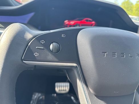 Used 2023 Tesla Model S Plaid image 17