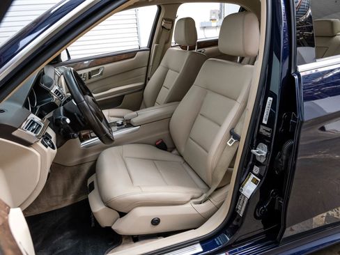 Used 2014 Mercedes-Benz E 350 4MATIC Sedan image 32