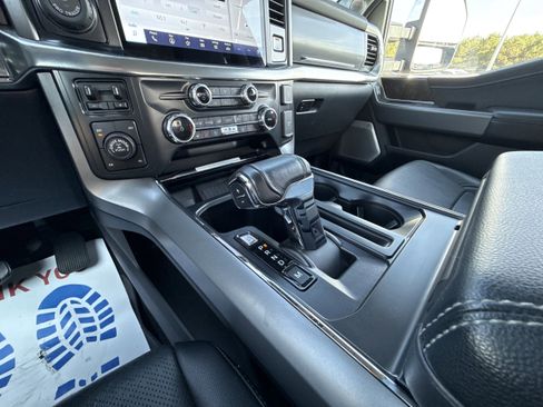 Certified 2022 Ford F150 Lariat w/ Equipment Group 502A High image 29