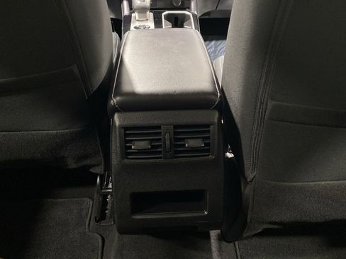 Used 2025 Mitsubishi Outlander ES AWD/4WD image 21
